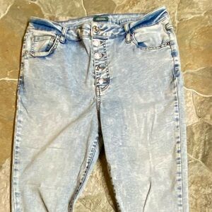 Size 14 Wild Fable button fly ankle cropped jeans